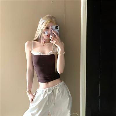 汉娜·盖茨比：道格拉斯